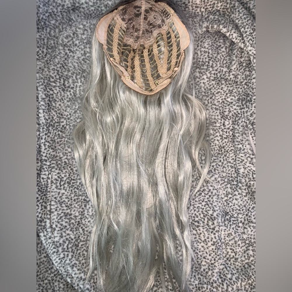 Stunning Ombré Wig - Picture 2 of 2